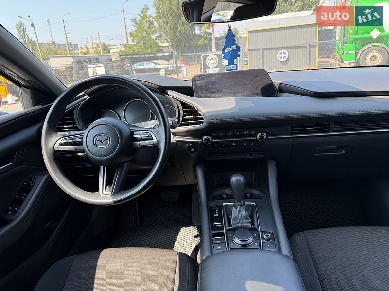 Хэтчбек Mazda 3 2019 в Киеве фото 16 Хэтчбек Mazda 3 2019 в Киеве