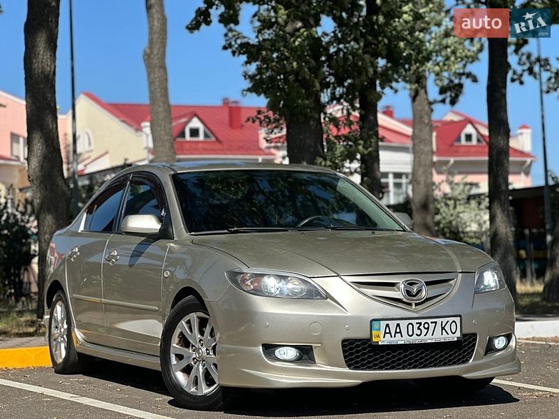 Седан Mazda 3 2006 в Киеве