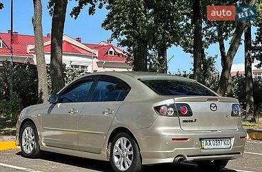 Седан Mazda 3 2006 в Киеве