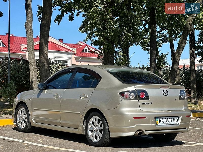 Седан Mazda 3 2006 в Киеве