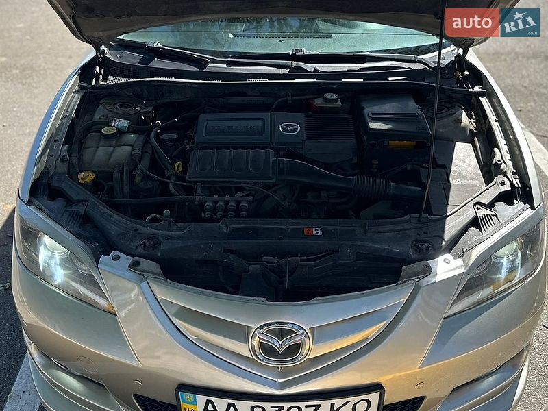 Седан Mazda 3 2006 в Киеве