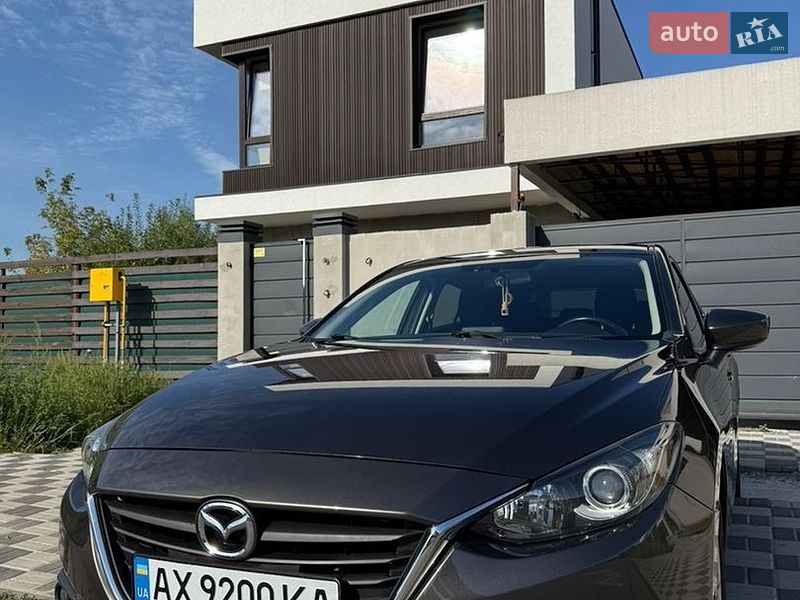 Хэтчбек Mazda 3 2016 в Крюковщине