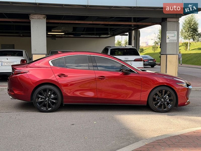Седан Mazda 3 2021 в Киеве