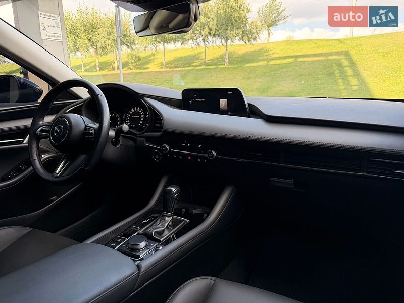 Седан Mazda 3 2021 в Киеве