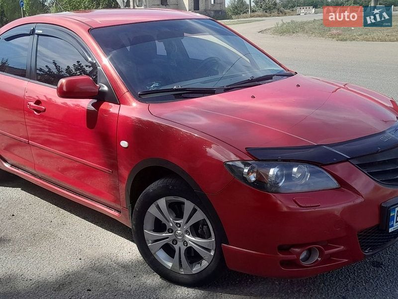 Седан Mazda 3 2005 в Новому Бузі