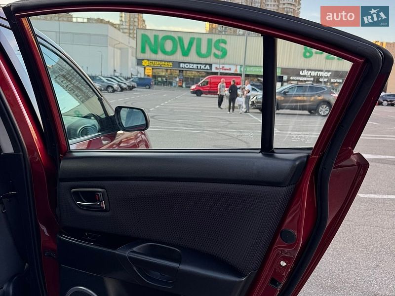 Седан Mazda 3 2009 в Києві