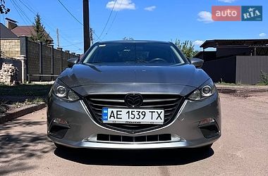 Седан Mazda 3 2014 в Кривом Роге