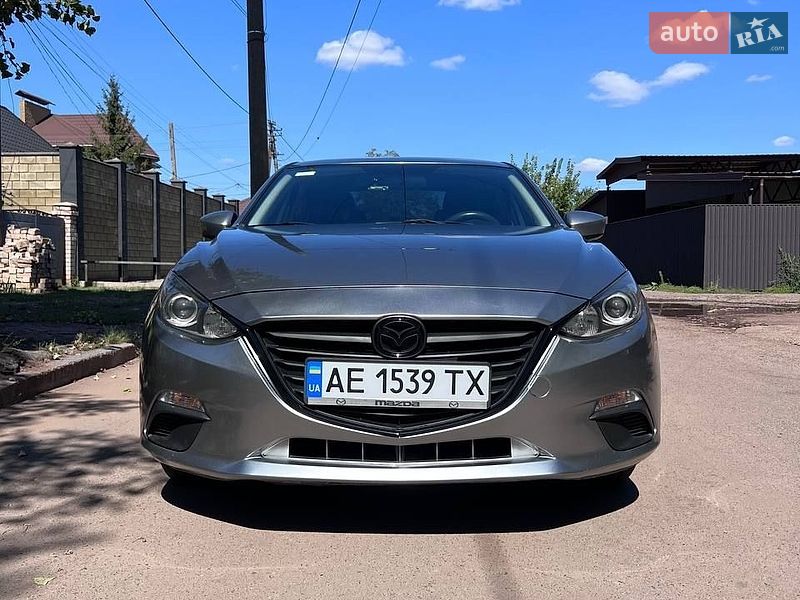 Седан Mazda 3 2014 в Кривом Роге