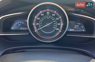 Седан Mazda 3 2014 в Кривом Роге