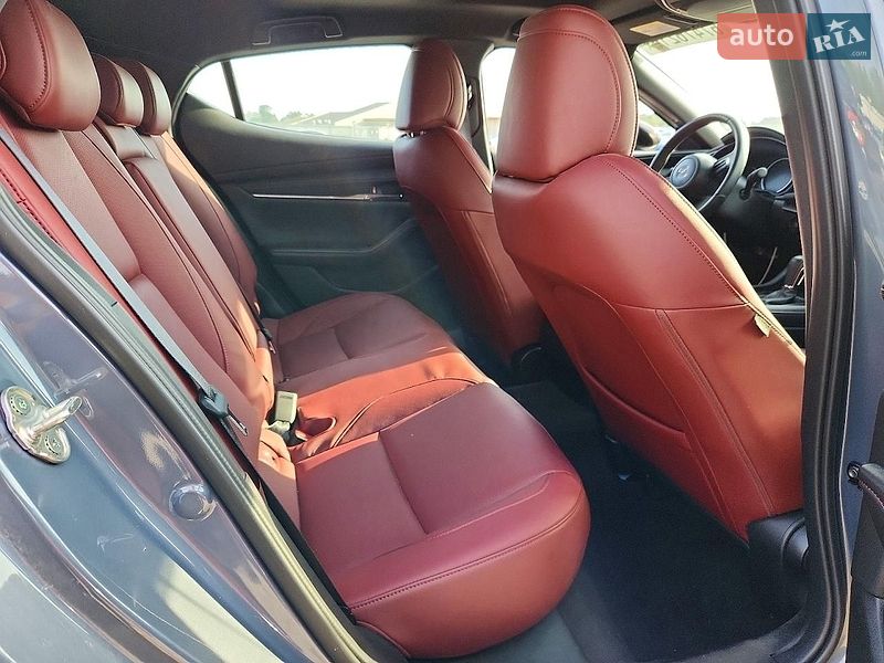 Хетчбек Mazda 3 2025 в Львові