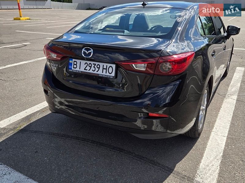 Седан Mazda 3 2014 в Полтаві