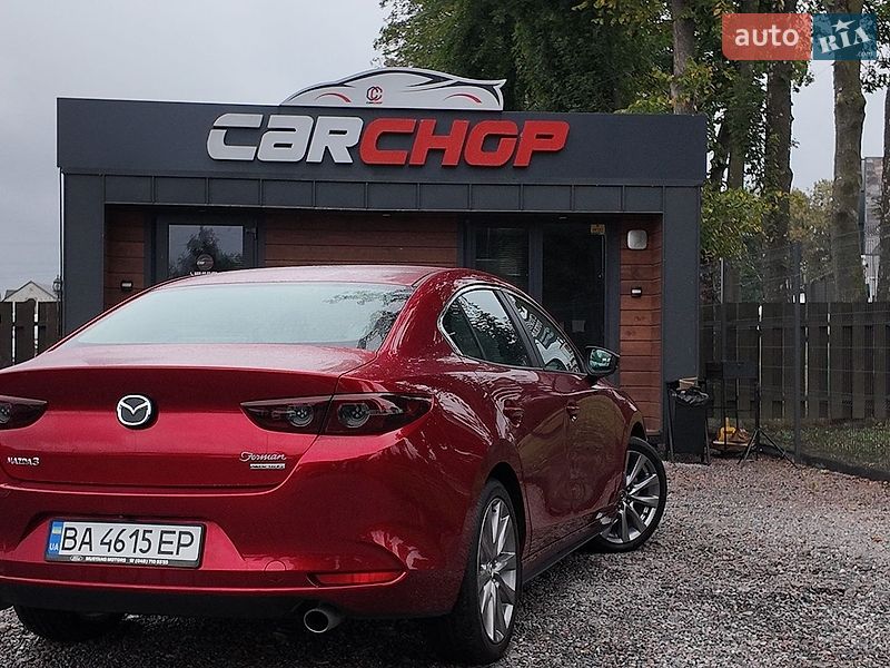 Седан Mazda 3 2019 в Стрию