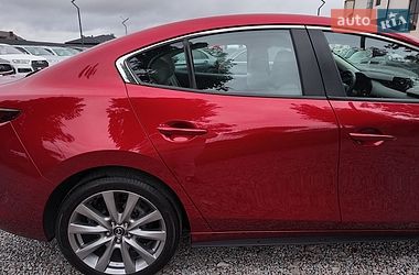 Седан Mazda 3 2019 в Стрию