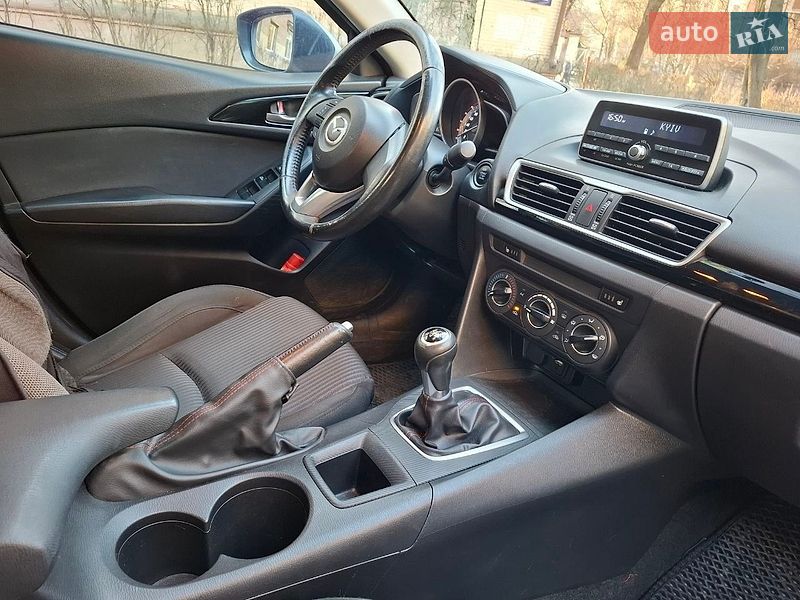 Седан Mazda 3 2016 в Киеве фото 4 Седан Mazda 3 2016 в Киеве