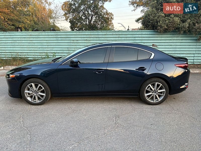 Седан Mazda 3 2025 в Запорожье