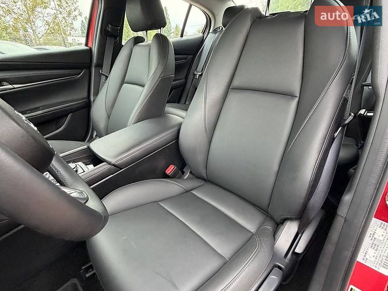 Седан Mazda 3 2025 в Одесі
