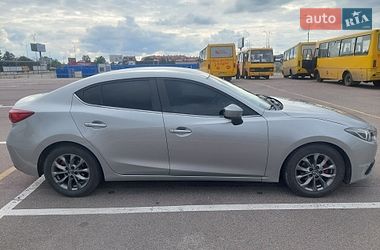 Седан Mazda 3 2015 в Львове
