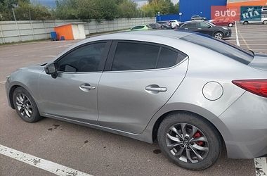 Седан Mazda 3 2015 в Львове