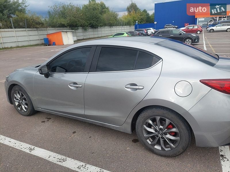 Седан Mazda 3 2015 в Львове