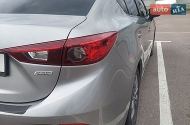 Седан Mazda 3 2015 в Львове