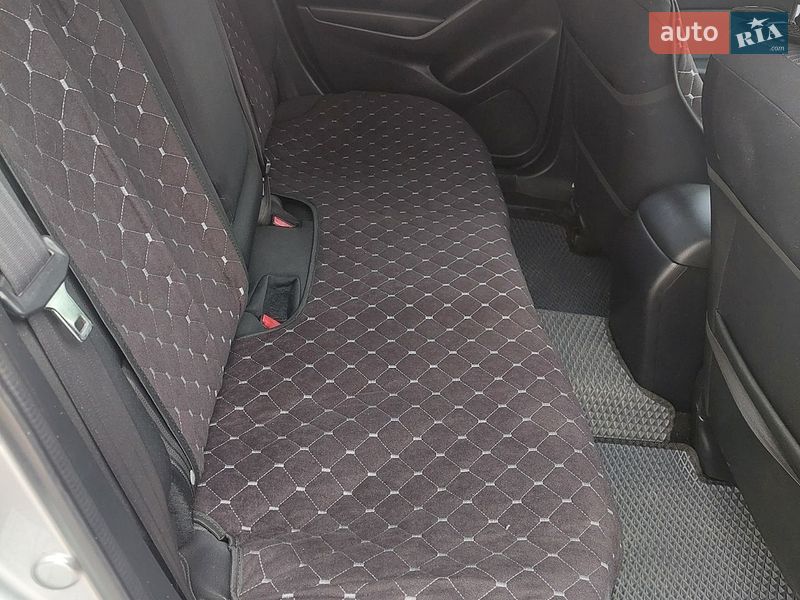 Седан Mazda 3 2015 в Львове