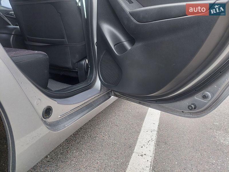 Седан Mazda 3 2015 в Львове