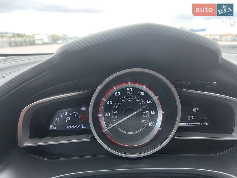 Седан Mazda 3 2015 в Львове