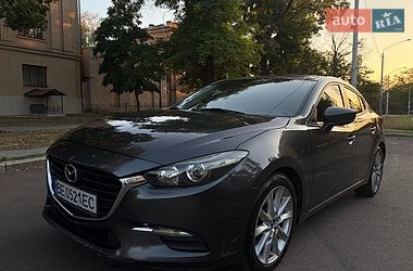 Седан Mazda 3 2017 в Львове Седан Mazda 3 2017 в Львове