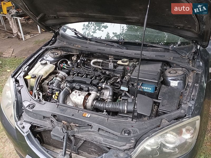 Хэтчбек Mazda 3 2005 в Киеве