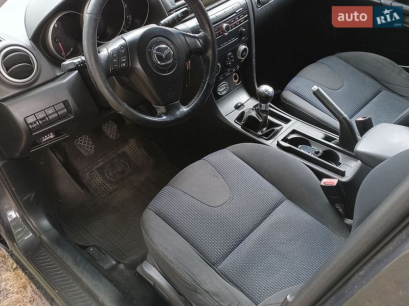 Хэтчбек Mazda 3 2005 в Киеве