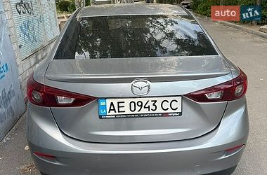 Седан Mazda 3 2015 в Днепре