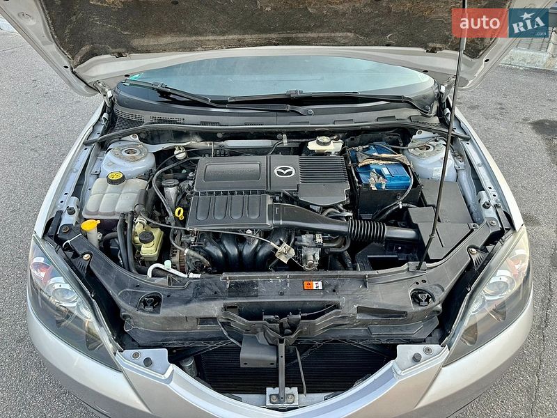 Хэтчбек Mazda 3 2006 в Днепре