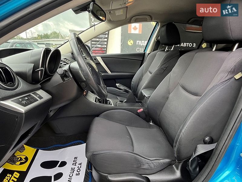 Хэтчбек Mazda 3 2009 в Стрые