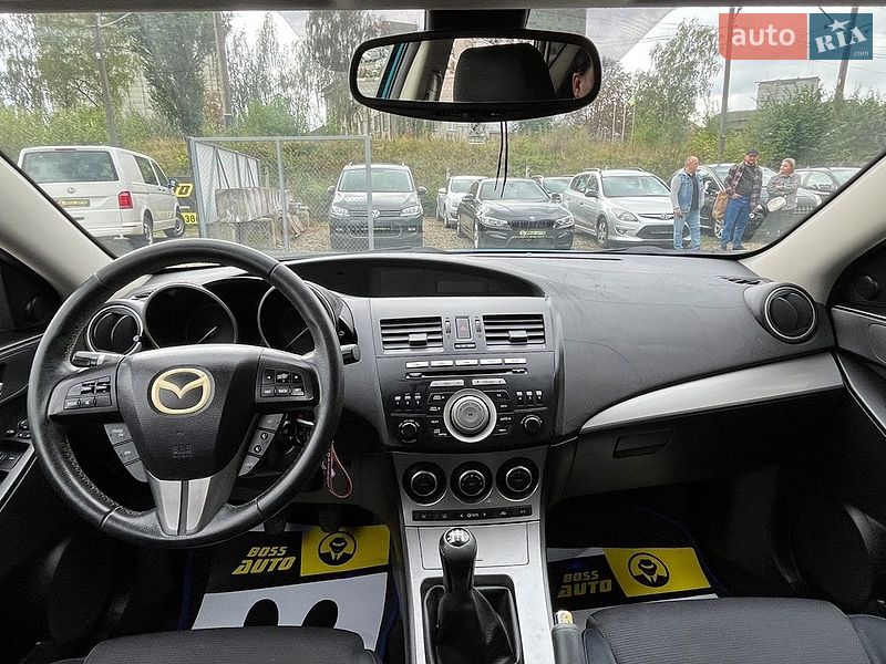 Хэтчбек Mazda 3 2009 в Стрые