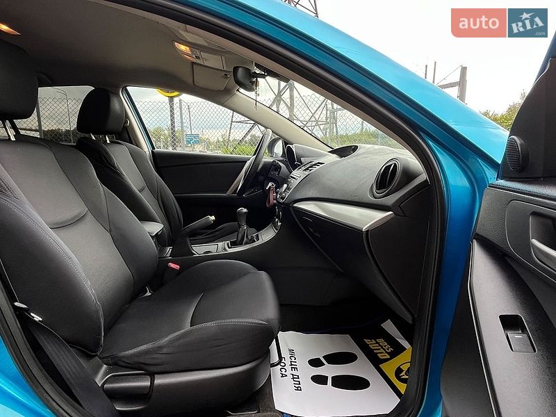 Хэтчбек Mazda 3 2009 в Стрые