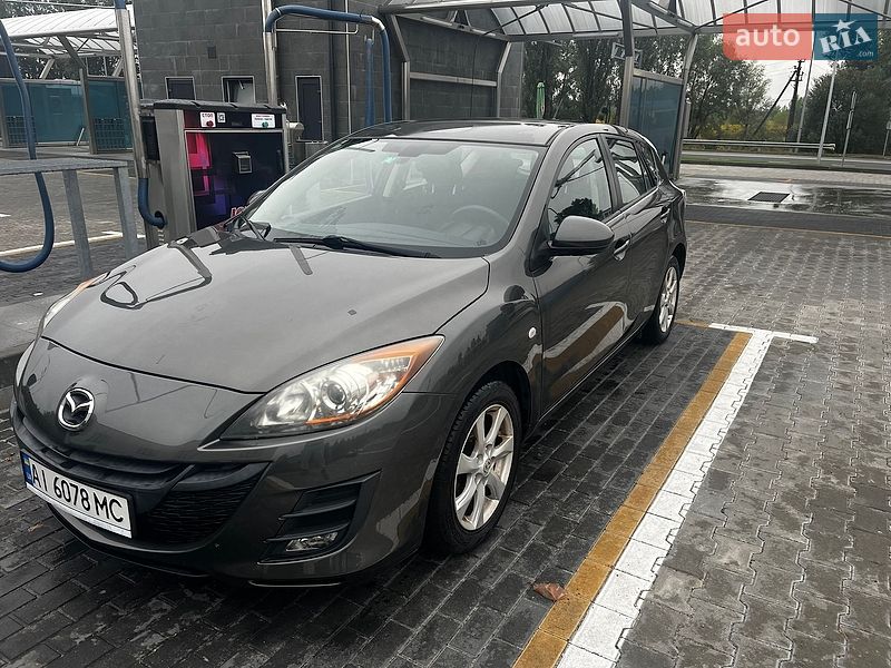 Хэтчбек Mazda 3 2011 в Буче