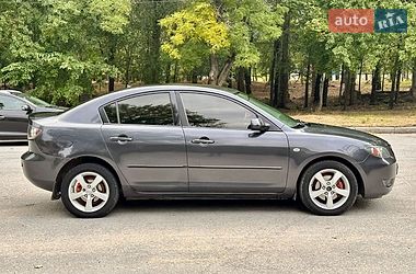 Седан Mazda 3 2005 в Николаеве