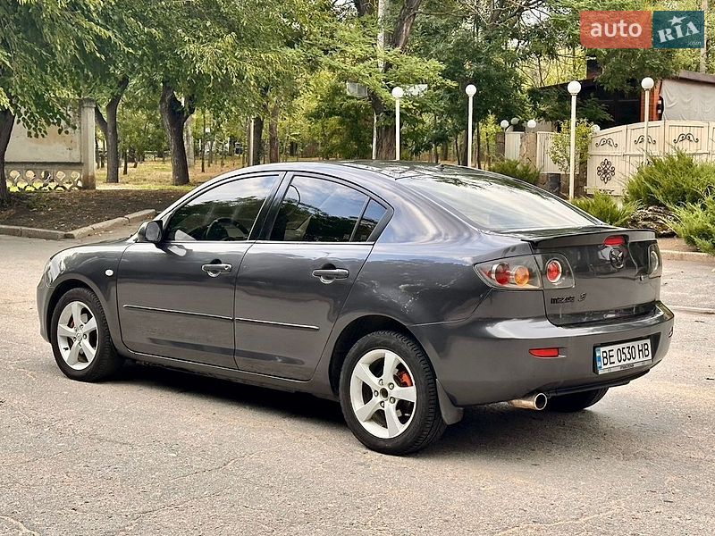 Седан Mazda 3 2005 в Николаеве