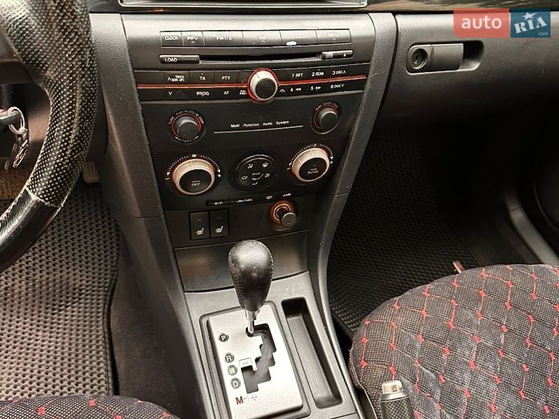 Седан Mazda 3 2005 в Николаеве