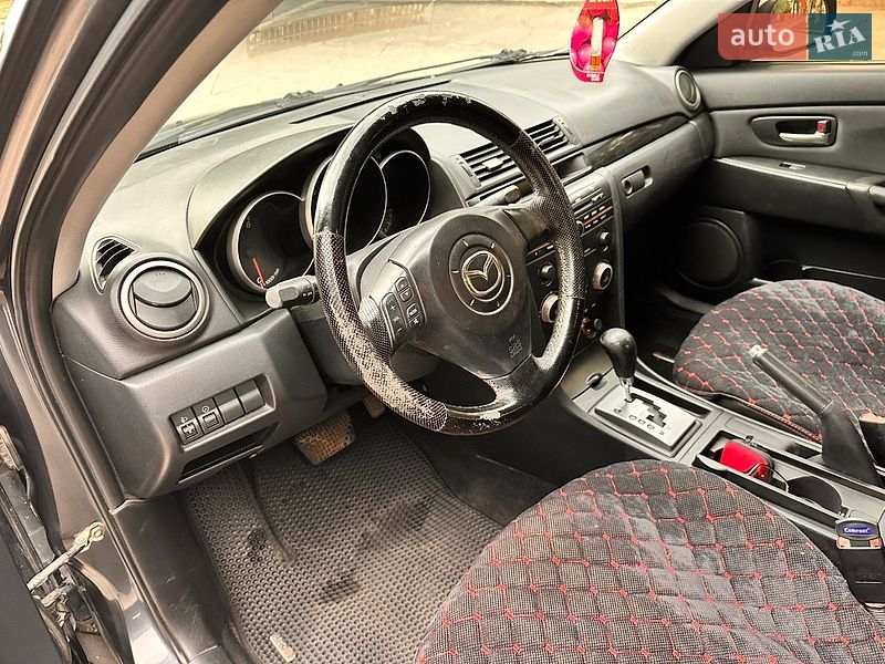 Седан Mazda 3 2005 в Николаеве