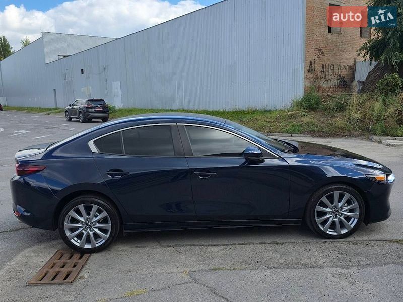 Седан Mazda 3 2023 в Полтаве