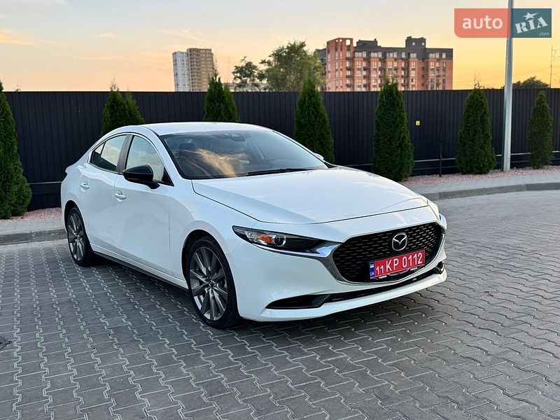 Седан Mazda 3 2021 в Днепре