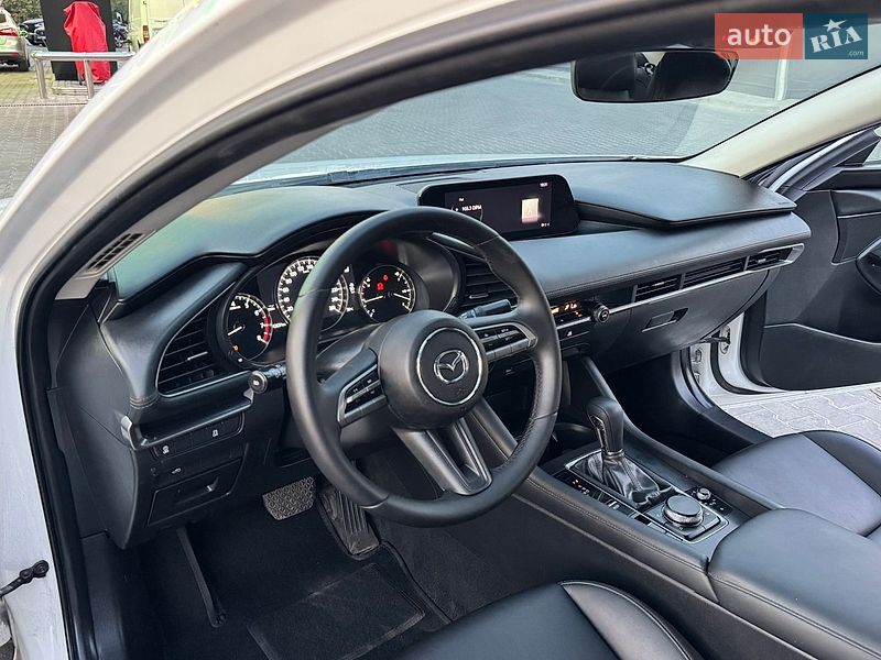 Седан Mazda 3 2021 в Днепре