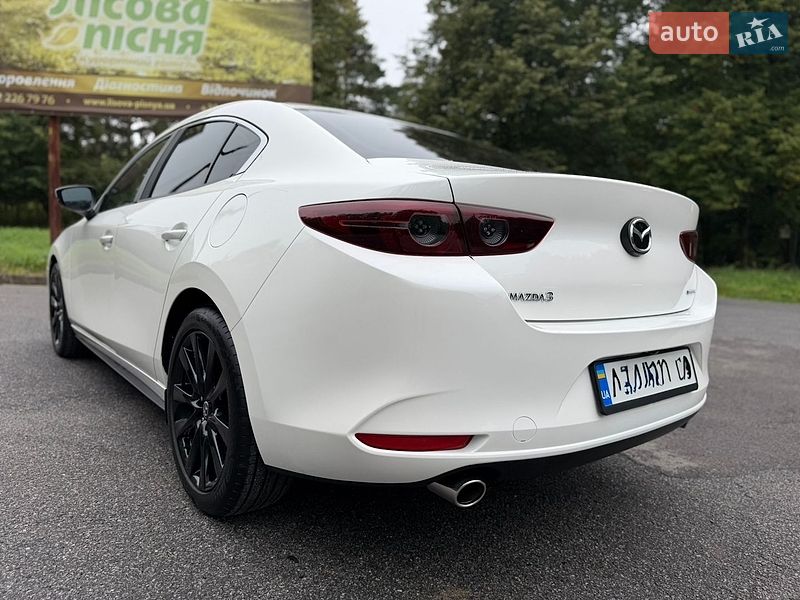 Седан Mazda 3 2021 в Трускавці