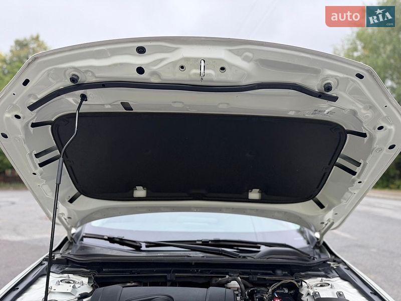 Седан Mazda 3 2021 в Трускавці