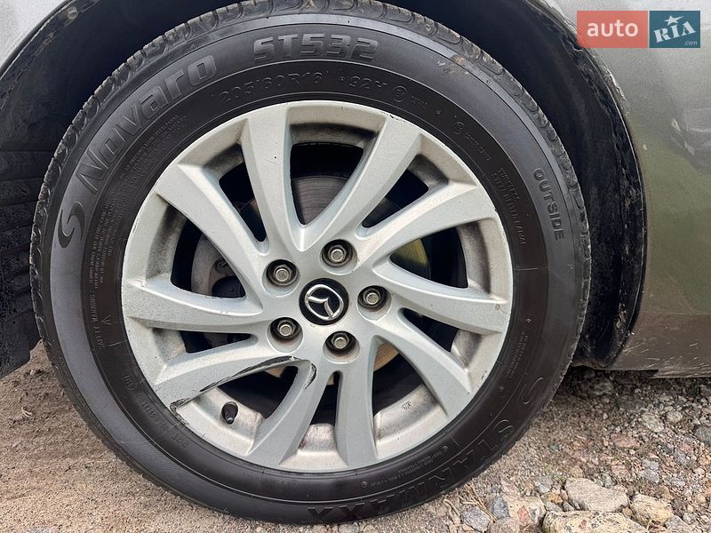 Седан Mazda 3 2012 в Киеве