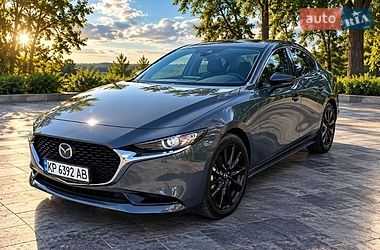 Седан Mazda 3 2022 в Днепре