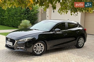 mazda 3 2017 в Одеса від професійного продавця Артем