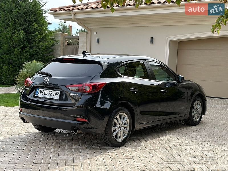 Хетчбек Mazda 3 2017 в Одесі
