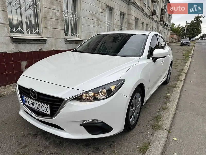 Mazda 3 2015